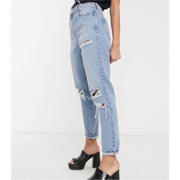 2/$30 Topshop Mom High Rise Destroyed Straight Leg Mid Wash W24 #9248 - Picture 3 of 8